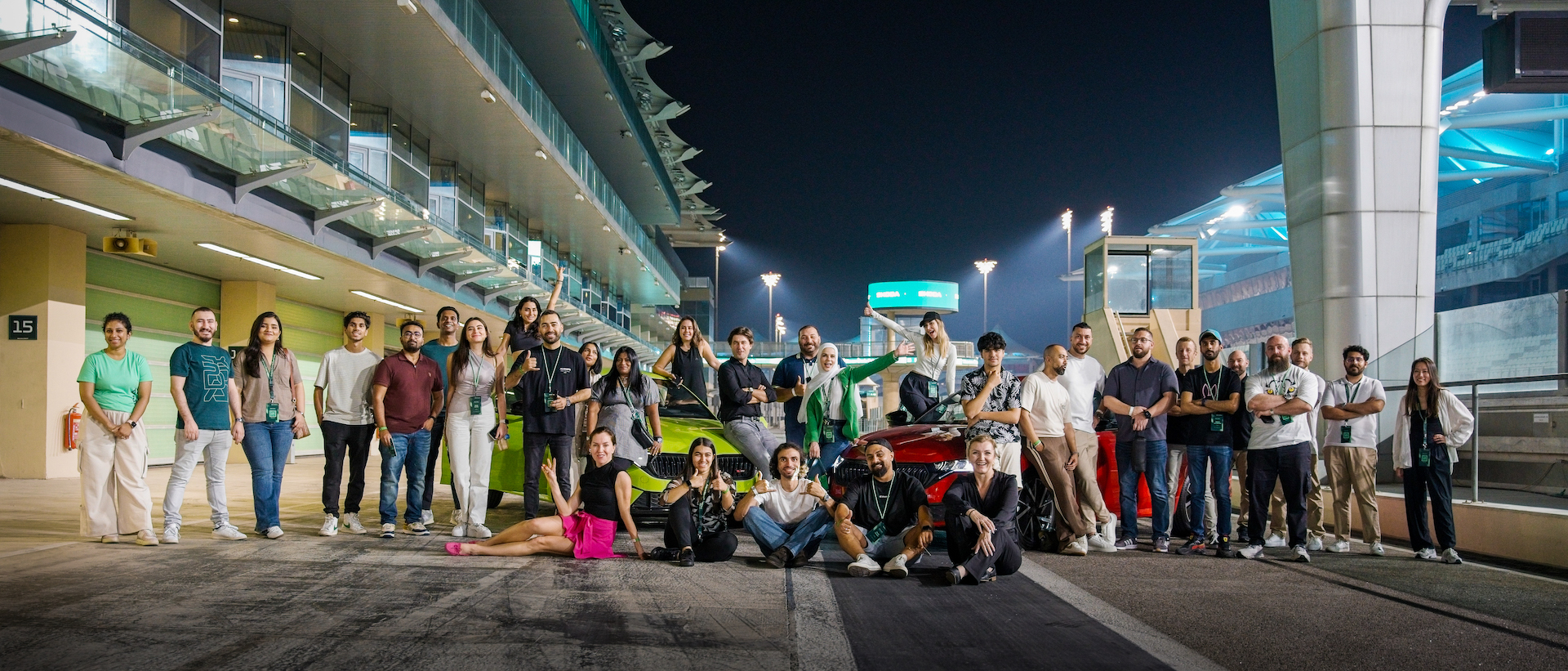 Crew · Pit lane